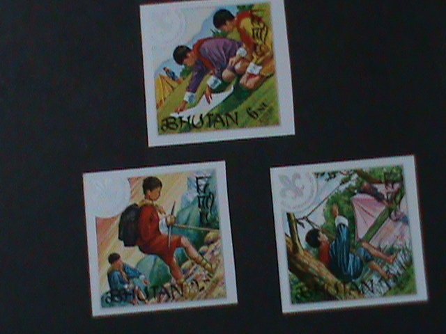 ​BHUTAN-1967-SC#86-86e BOY SCOUTS RARE IMPERFSILVER OVPT. MNH-VF-57 YEARS OLD