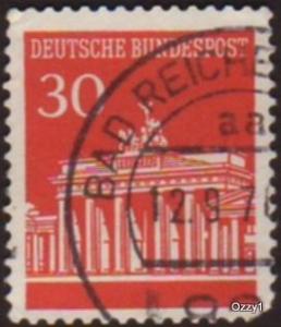 Germany 1966 Sc#954 30pf Red Brandenburg Gate Used