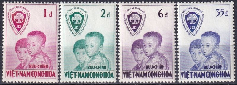 Vietnam #59-62 MNH  CV $11.20  (Z7426)