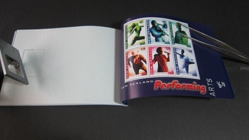 New Zealand 1998 Arts Complete Booklet