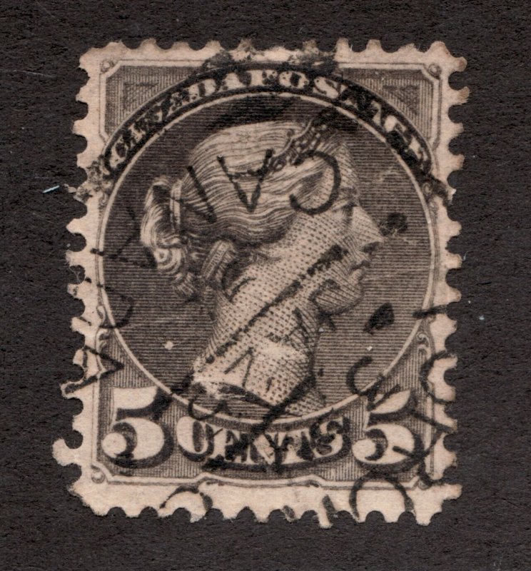 Sc 42 - Canada - 1888 - 5 Cent - Small Queen Victoria -  Used -  superfleas - 