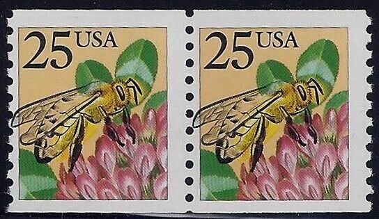 2281 Huge Color Shift Error / EFO Pair Slow Bee Mint NH