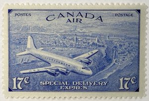 CANADA 1946 #CE3 Air Mail Special Delivery - MH
