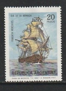 1969 Argentina - Sc 894 - MH VF - single - Frigate Hercules