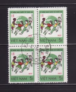 North Vietnam 899 Block of 4 U Children, Globe (E)