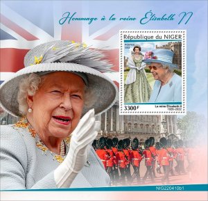 NIGER - 2022 - Queen Elizabeth II - Perf Souv Sheet - Mint Never Hinged