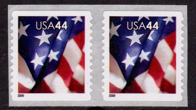 Sc 4395  44¢ USA Flag, SA Coil Pair MNH