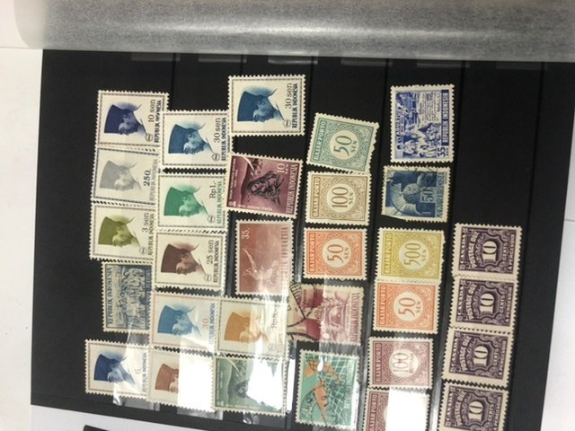 W.W. Small Stamp Stock  Book Lots Of Very Old Stamps Might Find Some Gems