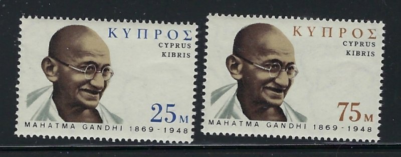 Cyprus 338-39 MNH 1970 Gandhi  (ap9501)