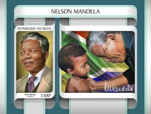 NIGER - 2017 - Nelson Mandela - Perf Souv Sheet - Mint Never Hinged