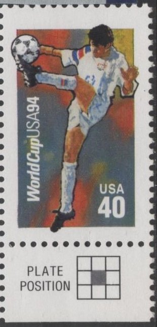 US 2835 (mnh) 40¢ World Cup Soccer: trapping maneuver (1994)