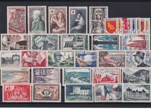 france 1952 - 54 mounted mint stamps ref r11750 