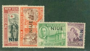 NIUE 90-3 MH CV $1.70 BIN $1.00