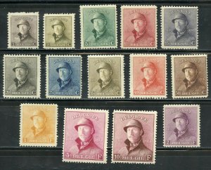 BELGIUM HELMUT SCOTT# 124/37 SET MINT HINGED-SCOTT $646.50