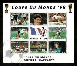 Togo 1998 - World Cup, Players Kicking - Sheet of 8 stamps - Scott 1844 - MNH