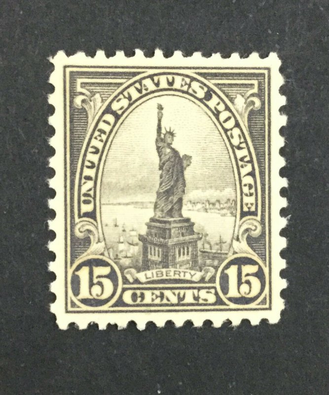 MOMEN: US STAMPS #696 MINT OG NH XF-SUP LOT #76115*