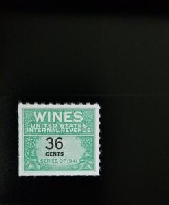 1942 36c U.S. Internal Revenue Cordial & Wine, Green Scott RE135 Mint F/VF NH