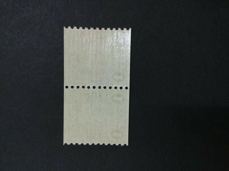 MOMEN: US #597 PAIR MINT OG NH #28444