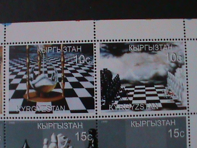 ​KYRGYZSTAN 1999 WORLD FAMOUS CLASSIC CHESS & CHESS BOARD-MNH-SHEET VF RARE