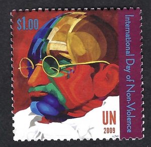 United Nations #996 $1.00 Mahatma Gandhi (2009). Used.