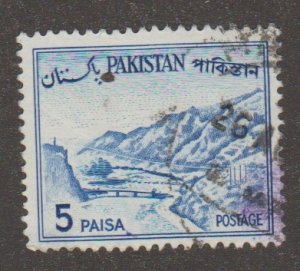 Pakistan 132b Khyber pass