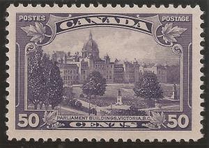 CANADA #226 MINT F/VF NH