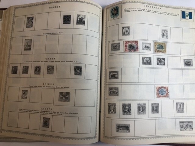 The New World Wide Postage Stamp Album Lots Of Old Stamps