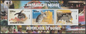 Guinea - 1998 souvenir sheet of 3 - Year of the Rabbit #1427-29 cv $ 8.00
