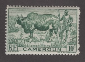 Cameroun 304 MH 1946 10c blue green