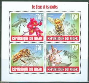 NIGER 2013 FLOWERS & BEES  SHEET OF FOUR MINT NH