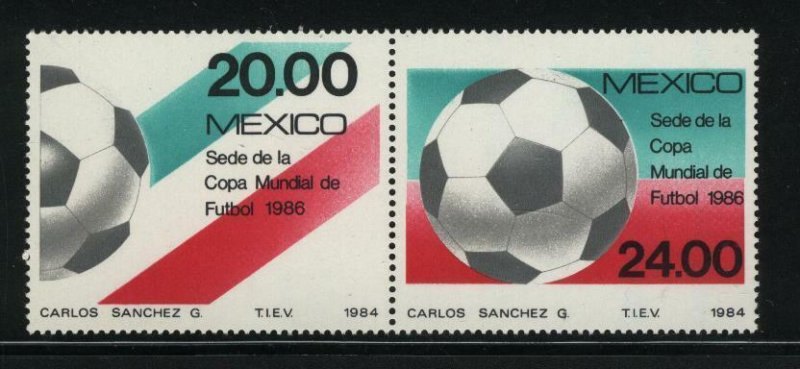 Soccer by MEXICO MNH Sc 1373a Pair