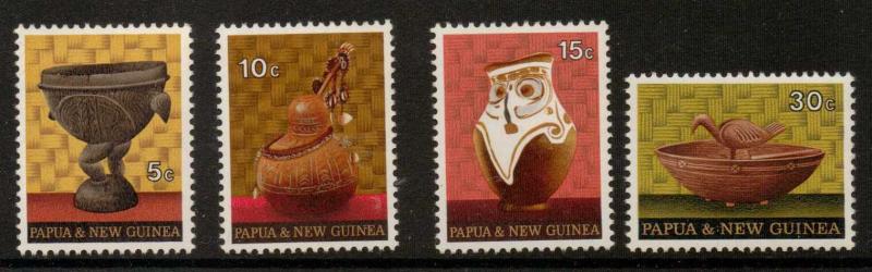 PAPUA NEW GUINEA SG187/90 1970 NATIVE ARTEFACTS MNH 