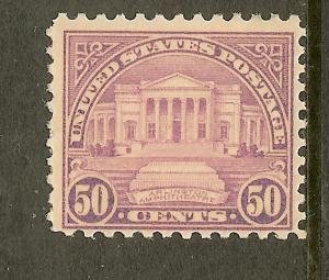 United States, Scott #701; 50c Arlington Amphitheater, P10 1/2x11, MNH