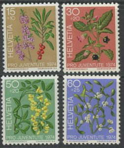 Switzerland B426-9  ** mint NH flower berry (2301 332)