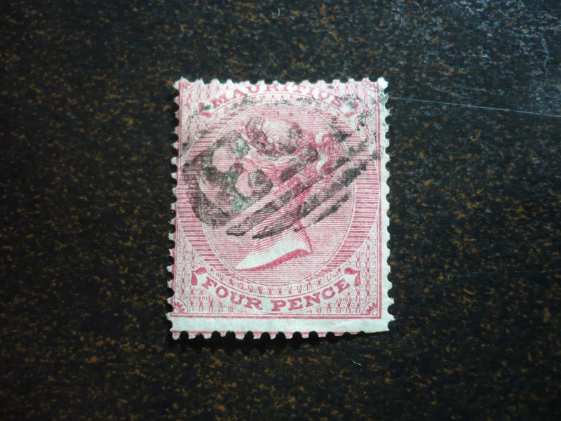 Stamps - Mauritius - Scott# 35 - Used Single Stamp