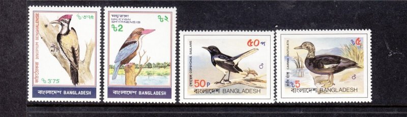 BANGLADESH Sc 221-224a NH SET+SOUVENIR SHEET - BIRDS 