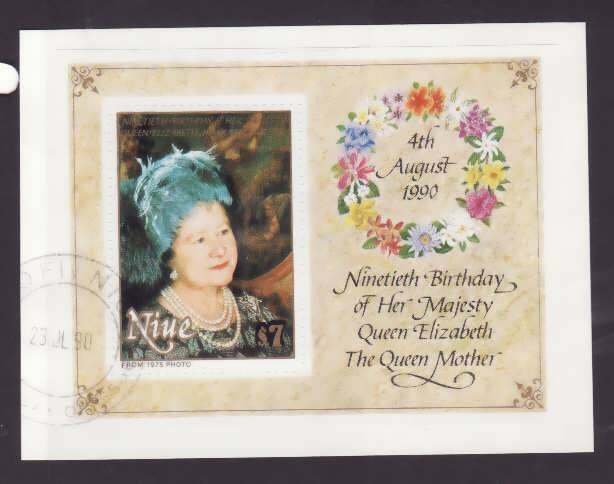 Niue-Sc#588- id5-used sheet on piece-Queen Mother-1990-