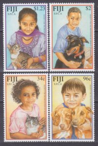 2001 Fiji 966-969 Cats and dogs  7,00 €