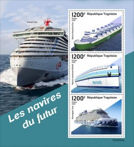 TOGO - 2022 - Futuristic Ships - Perf 3v Sheet  - Mint Never Hinged