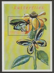 Grenada - Grenadines 2002 Butterflies perf m/s mnh