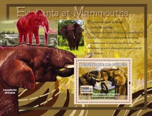 GUINEA - 2007 - Elephants & Mammoths - Perf Souv Sheet - Mint Never Hinged