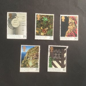 GB 1995.  National Trust Set of 5 used stamps .