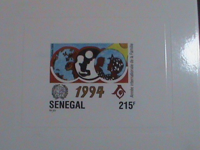SENEGAL STAMP:1994-SC#1122 CHRISTMAS-CHILDREN-PRESENTS S/S DELUXE PROOF-SHEET