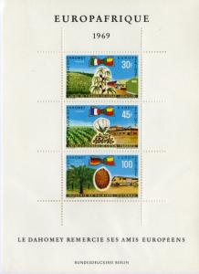 DAHOMEY C105a MNH S/S SCV $4.25 BIN $3.00 PLANTS