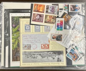 UNITED STATES 2002 Commemorative Stamp Collection 70 MNH w/mounts  fv. $25.27