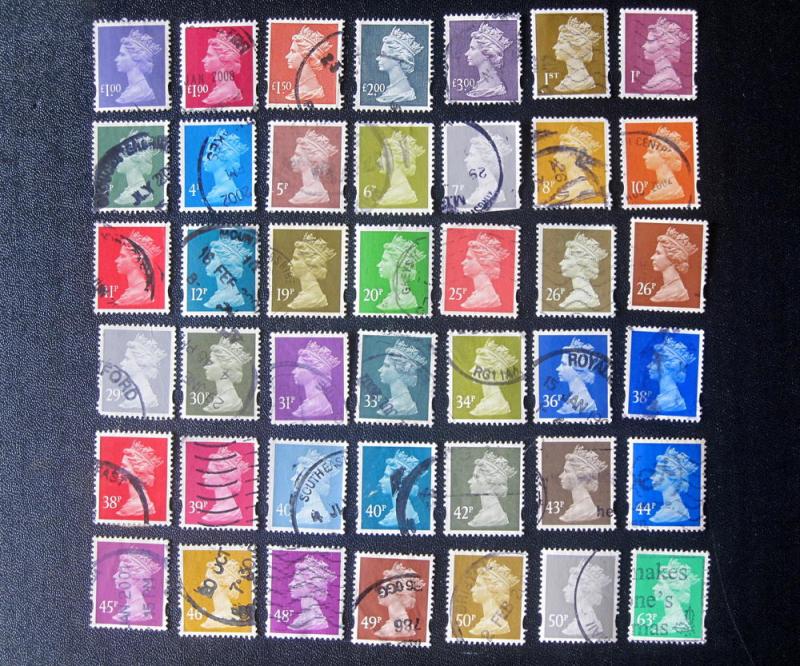 **Great Britain Queen Type Syncopated Stamps (1979-04)**