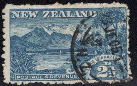 New Zealand Scott 111 Used Lake Wakatipu, Mt. Earnslaw stamp CV$7