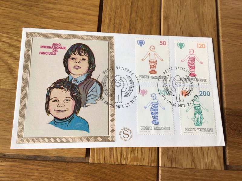 International Year of the child Vatican  stamps cover Ref 56077