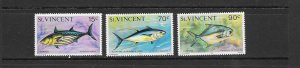 FISH- St VINCENT  #472-474  MNH