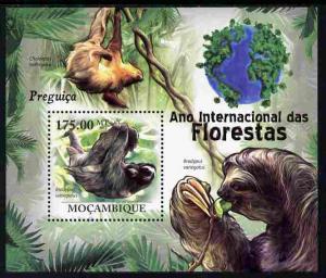 Mozambique 2011 International Year of the Forest - Sloths...